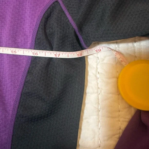 Mizuno Women Purple Breath Thermo Running Quarter Zip Pullover Medium - Picture 4 of 10